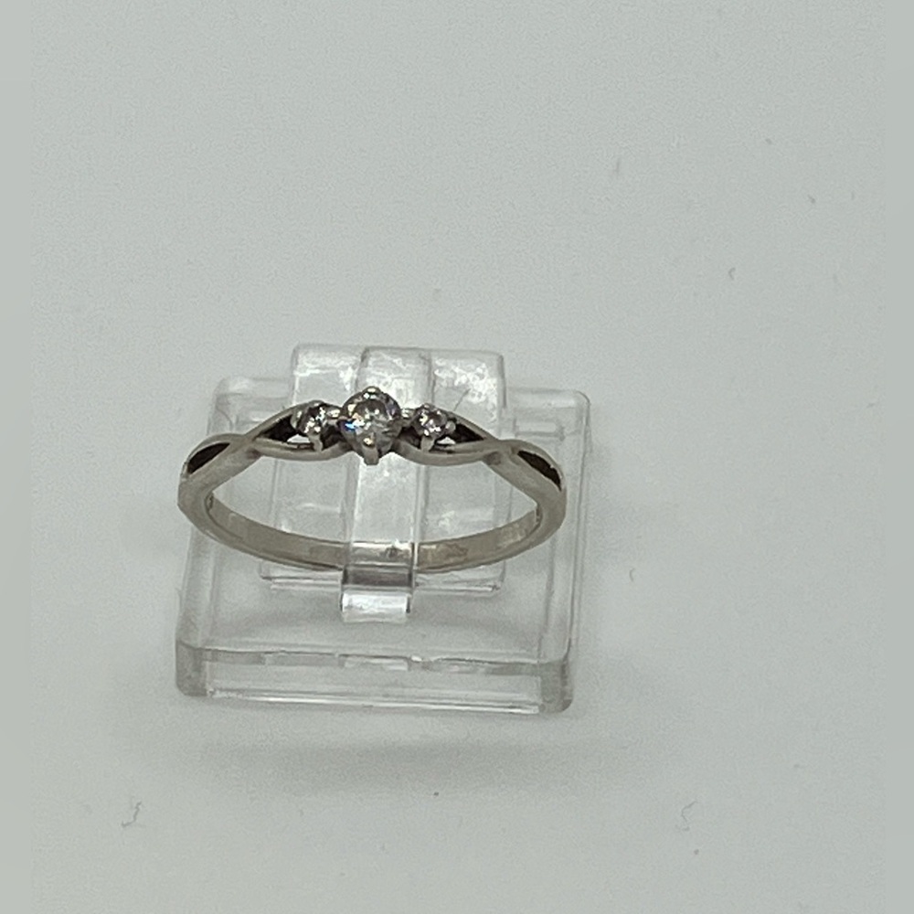 925 Sterling Silver & Cz 3 Stone Twisted Infinity Design Trinity Ring Sz 7